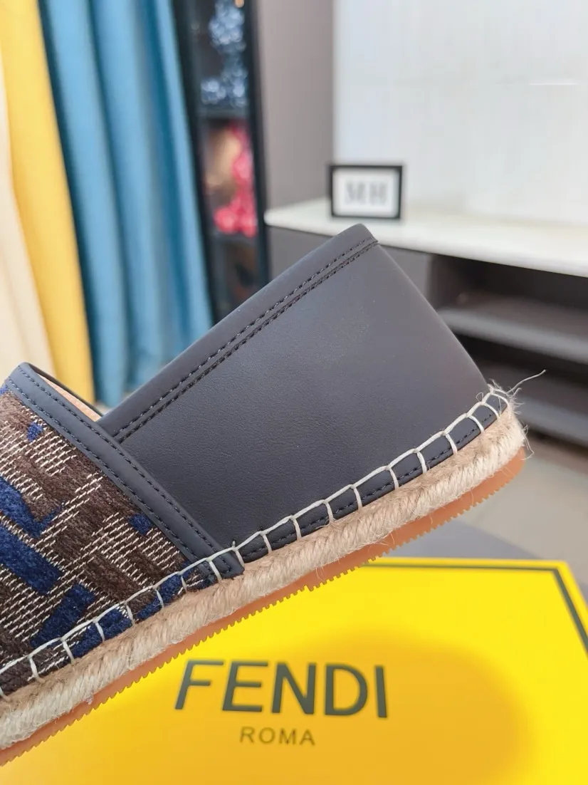 Men's shoes 💰400🌸🌸[FENDI] Fendi 💫Men's latest slip-on Loaf casual shoes ✔️The original one-to-one replica is available at the counter at the same time🏍️Fabrics: Italian imported fabrics, pure hand-pulled threads, raw rubber breathable and non-slip outsole, lining breathable and comfortable lambskin, density 100% comfortable, original rubber outsole wear-resistant ✔️Code number: 38-44, you deserve it, (Note: 45 can be customized, non-refundable and non-exchangeable)